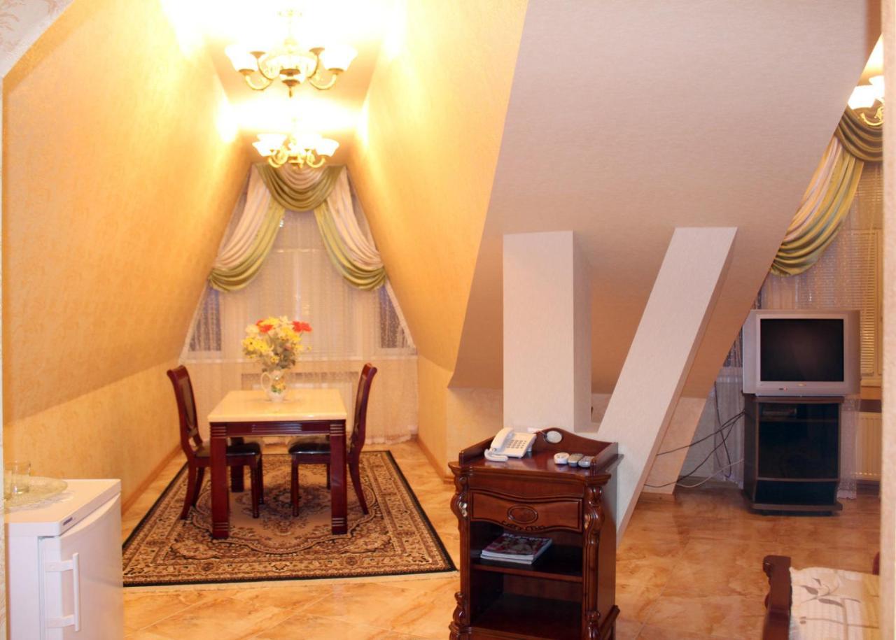 Ceasar Hotel Mykolaiv Exterior photo
