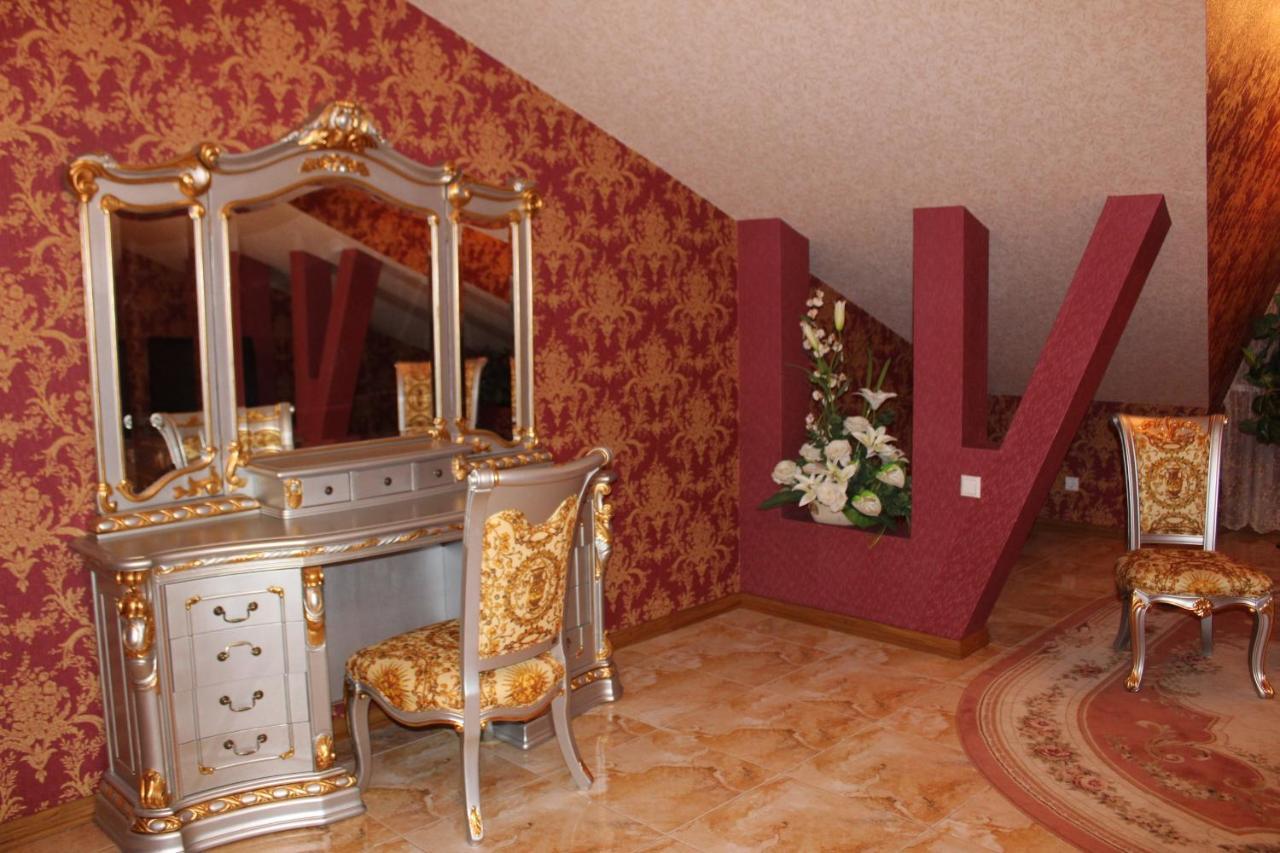 Ceasar Hotel Mykolaiv Exterior photo