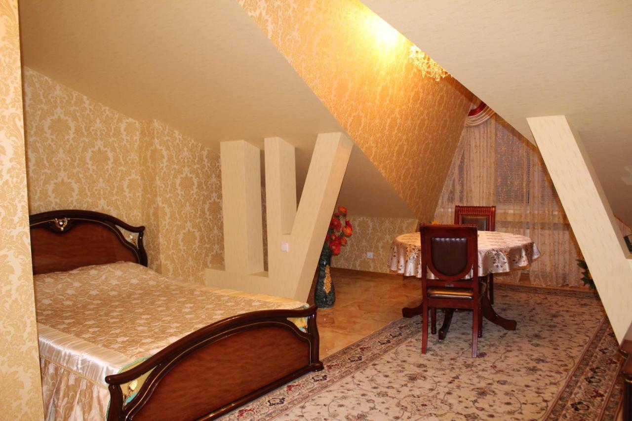 Ceasar Hotel Mykolaiv Exterior photo